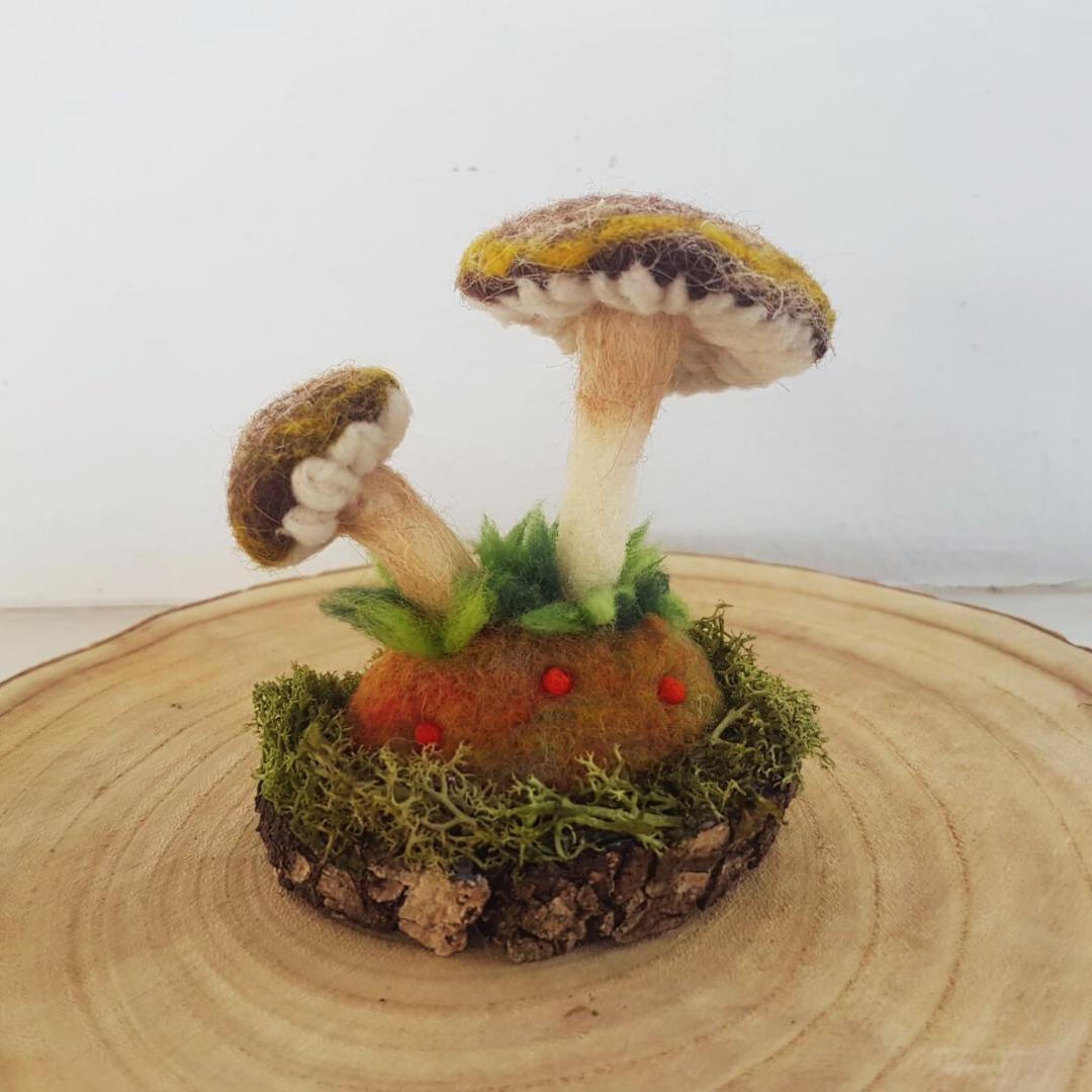 Felted mushrooms - yellow/brown