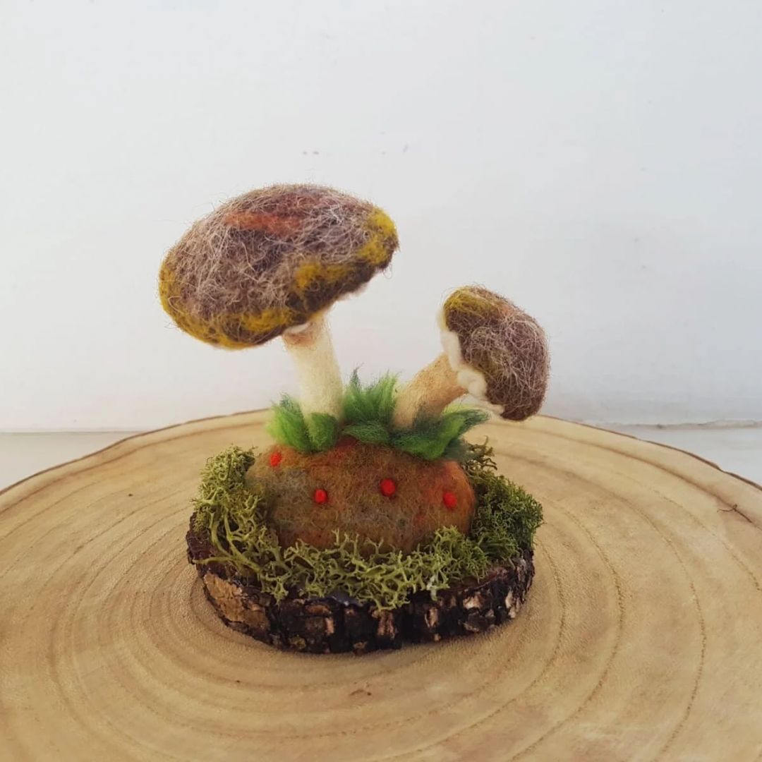 Felted mushrooms - yellow/brown